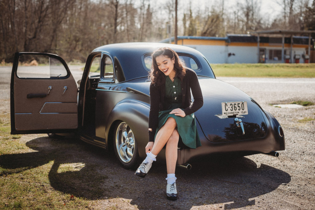 1940's Vintage Inspired Photoshoot | Port Orchard, WA | Port Orchard Portrait Photographer | Caleo Photography