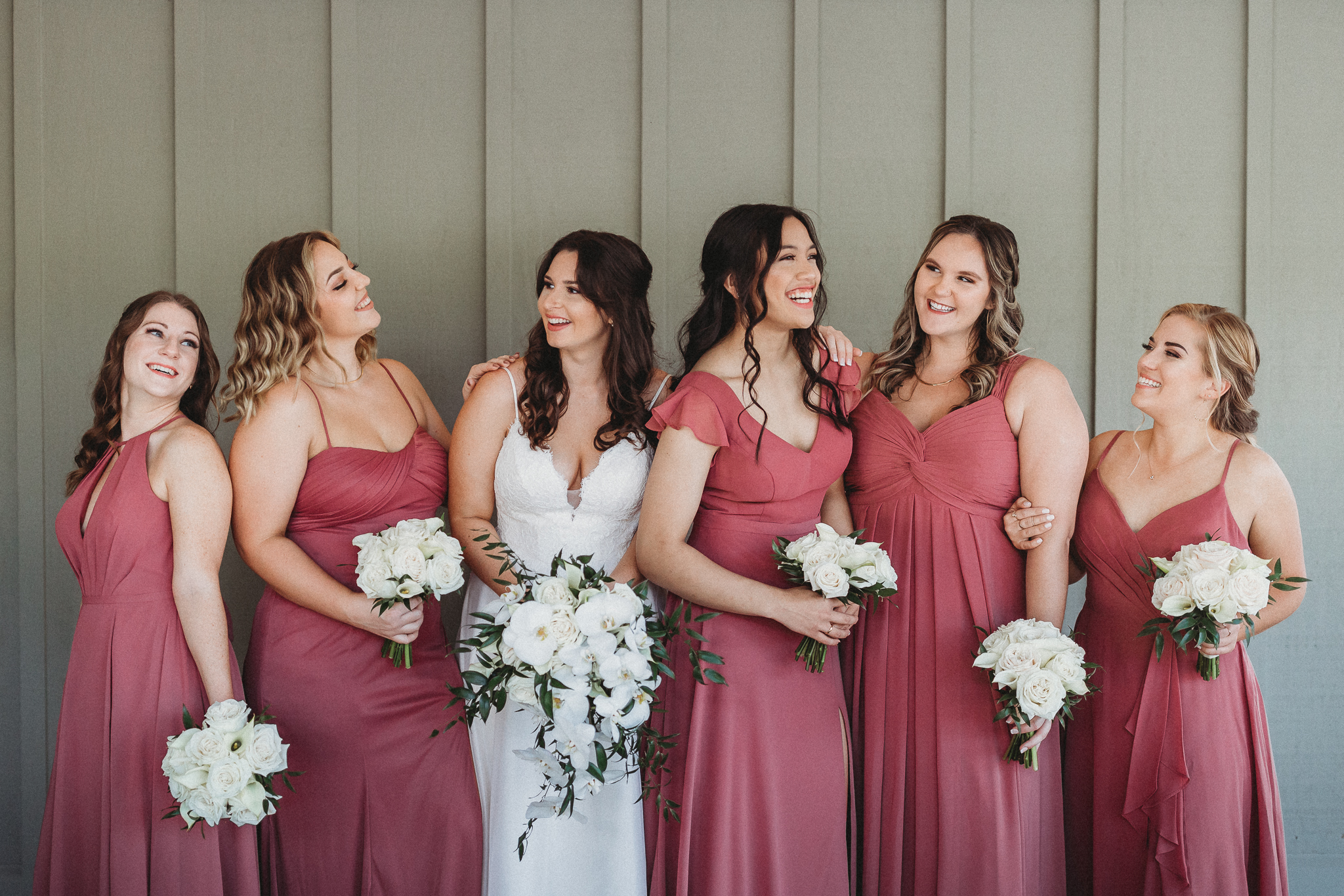 Bride and Bridesmaid, Elegant Wedding, Bowing Oaks Wedding Venue, Jacksonville, Florida, Florida Wedding Photographer