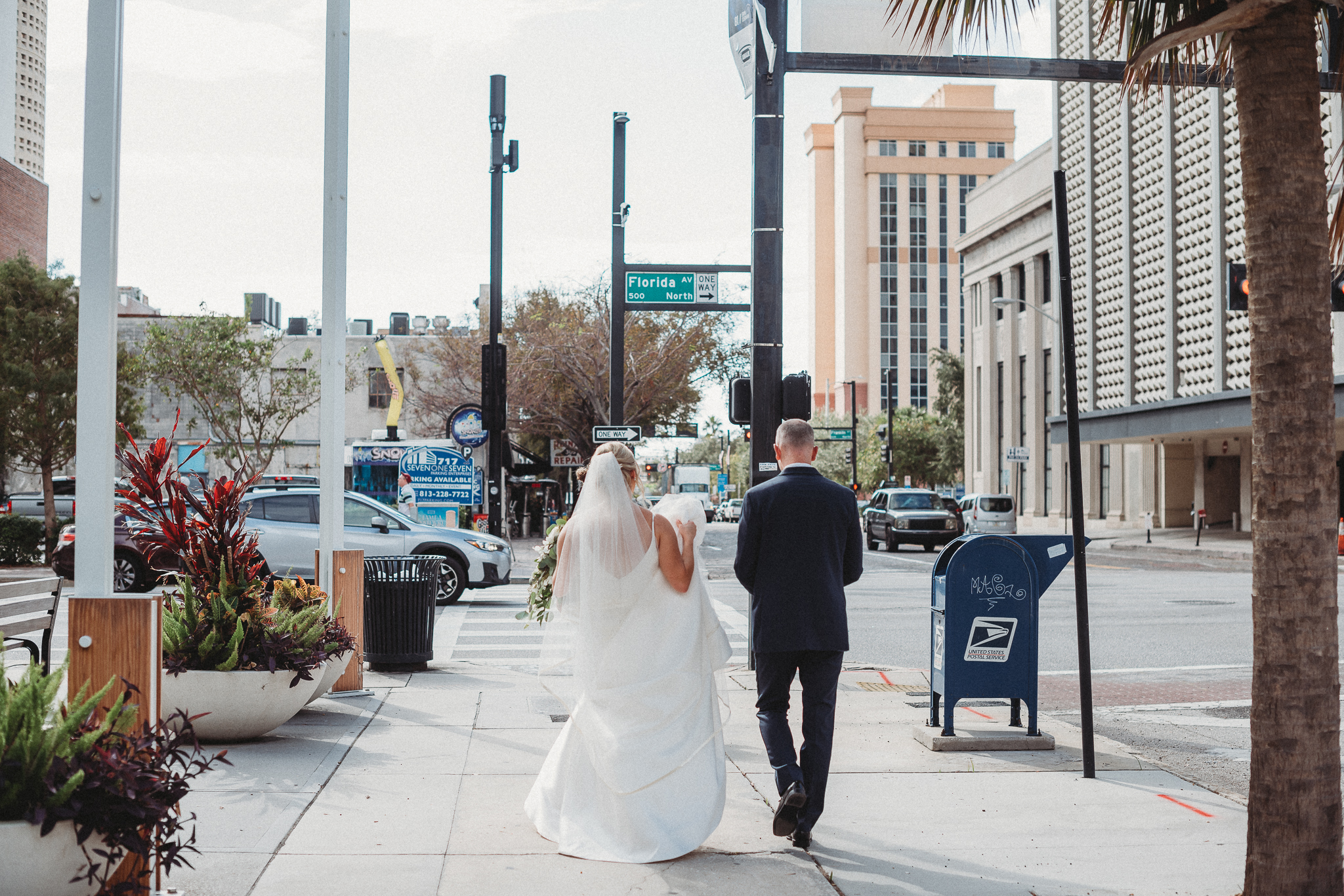 Bride and Groom Portrait Downtown Tampa, Caleo Designs