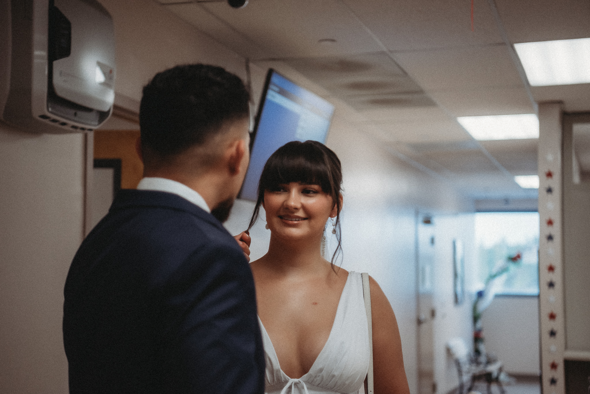 Intimate courthouse wedding ceremony in Brooksville Florida