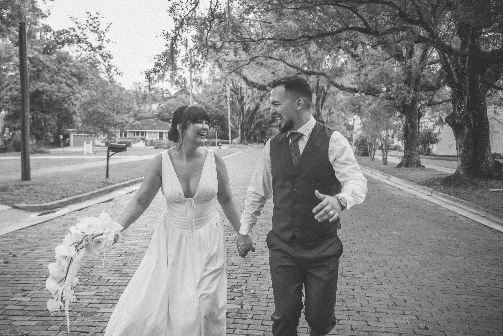 Brooksville Ave wedding photography capturing natural moments